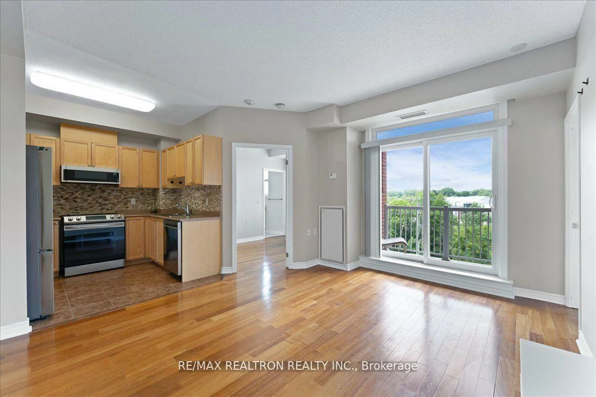 15450, Yonge, Aurora Heights, Aurora