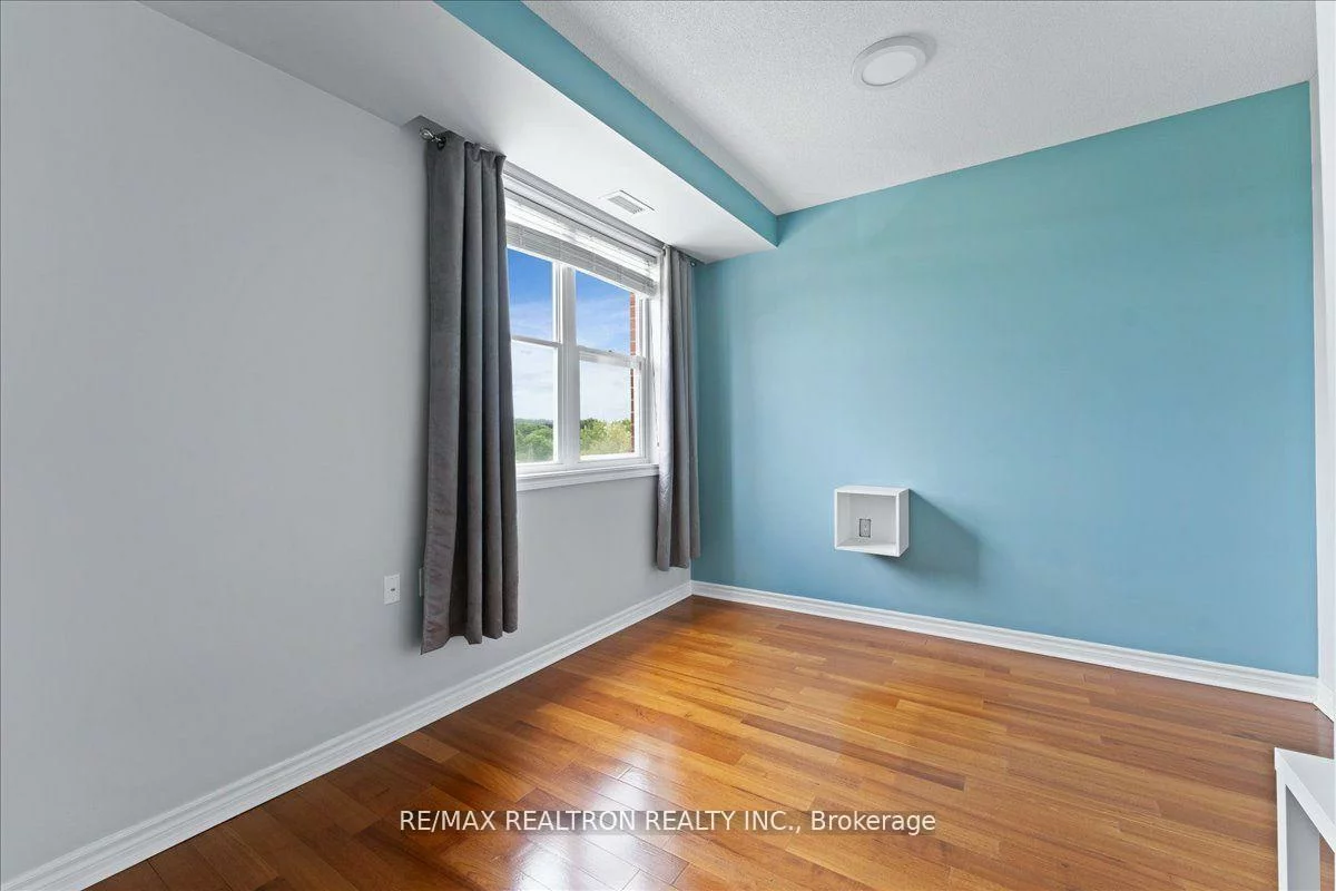 15450, Yonge, Aurora Heights, Aurora