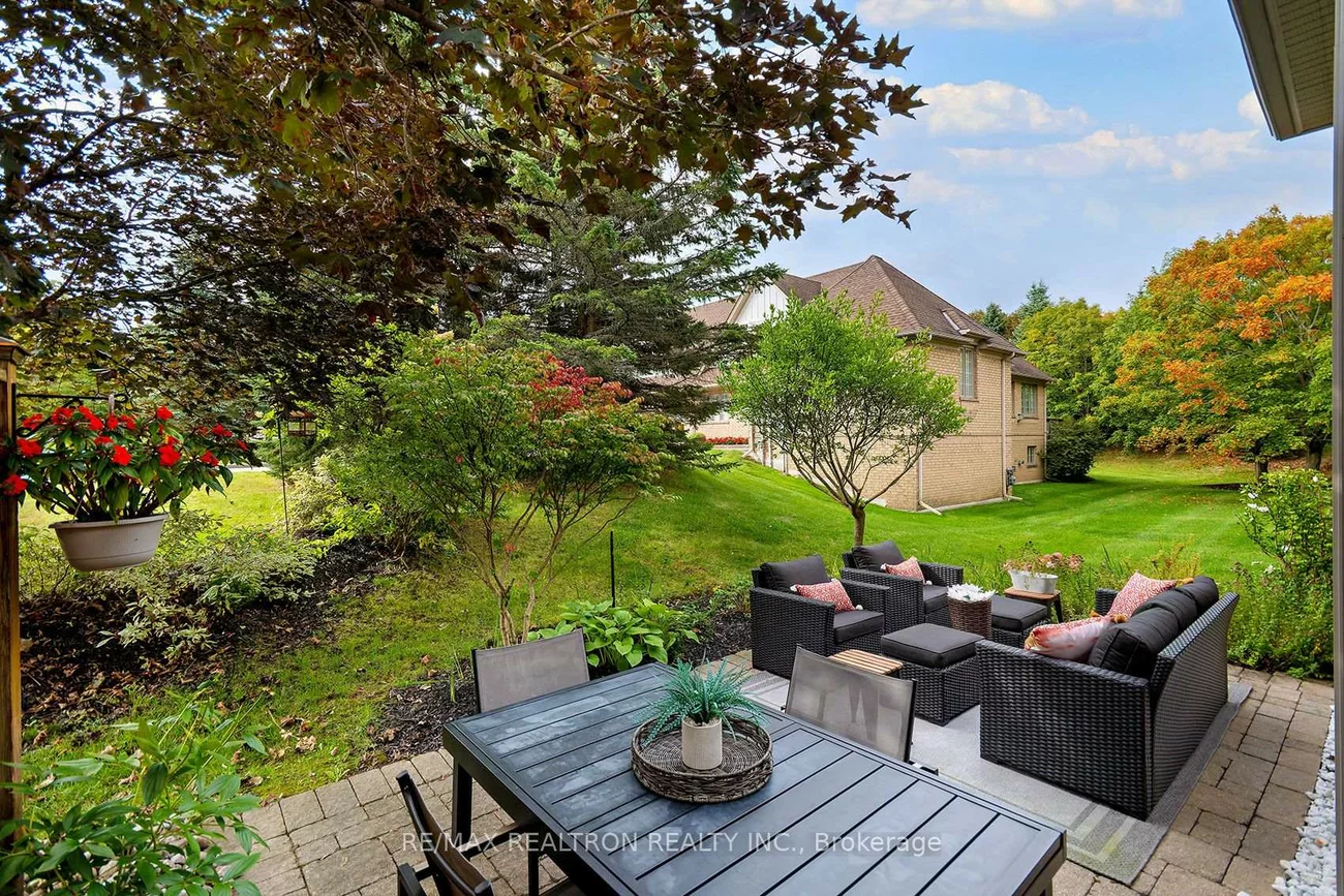 412, Falconwood Hollow, Aurora Estates, Aurora