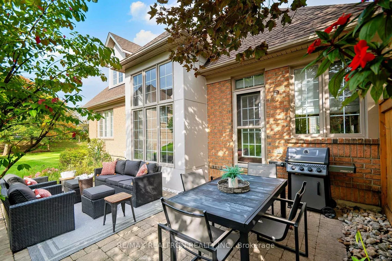 412, Falconwood Hollow, Aurora Estates, Aurora