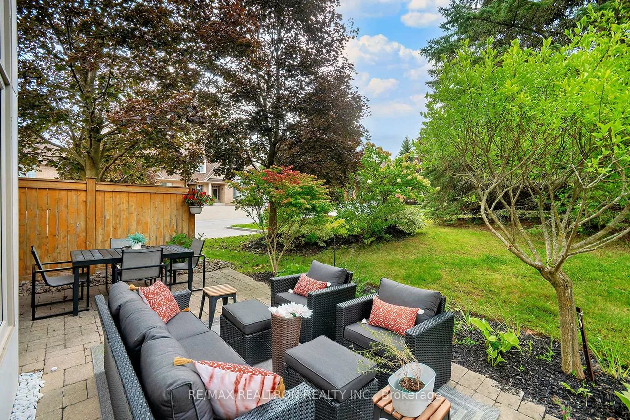 412, Falconwood Hollow, Aurora Estates, Aurora