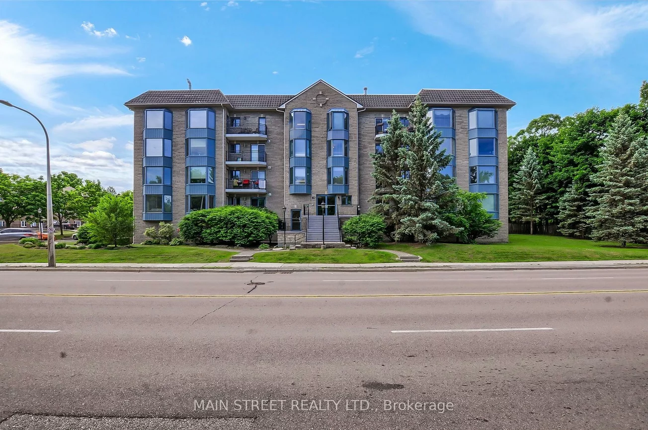 85, Wellington, Aurora Village, Aurora