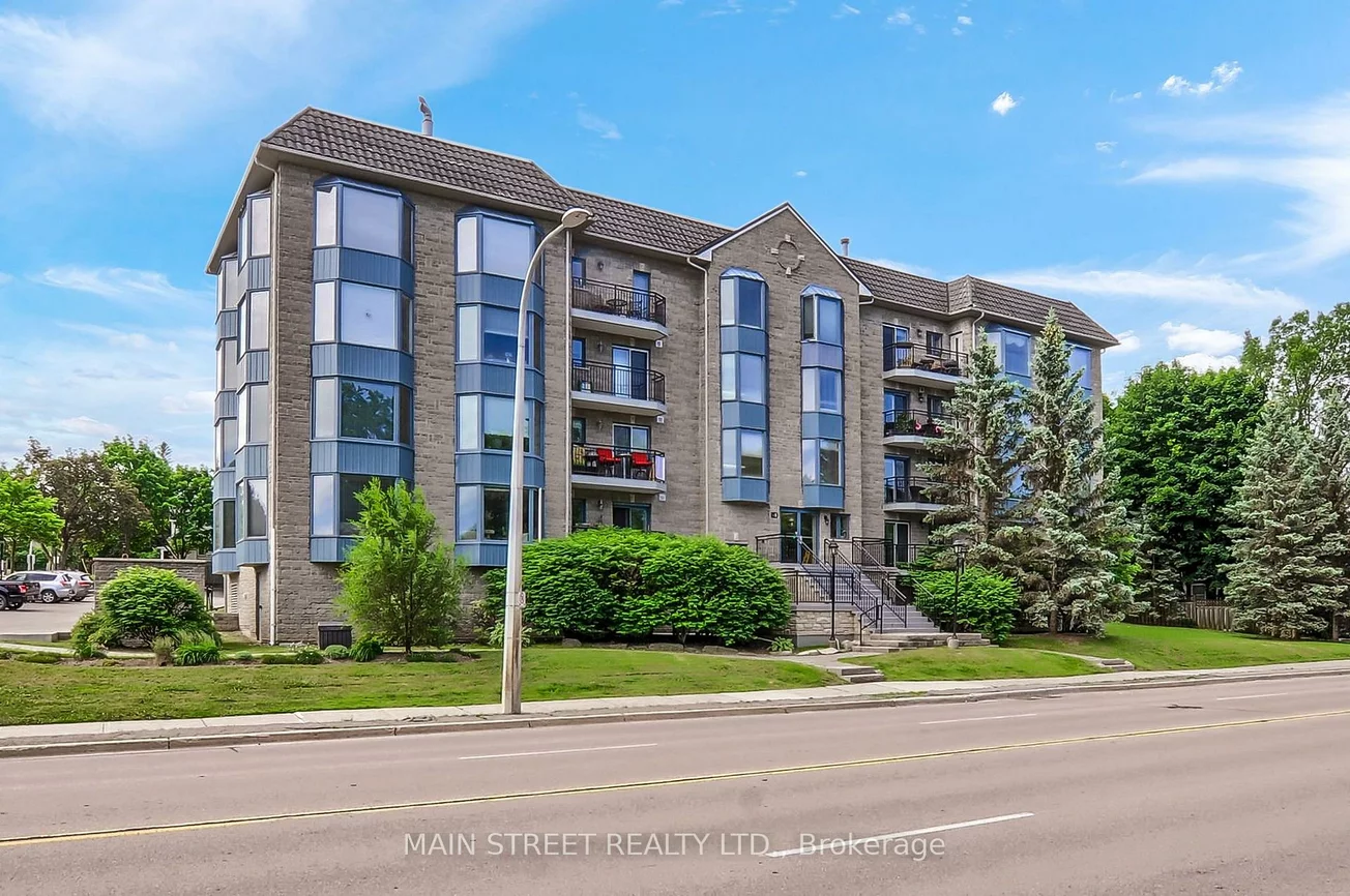 85, Wellington, Aurora Village, Aurora