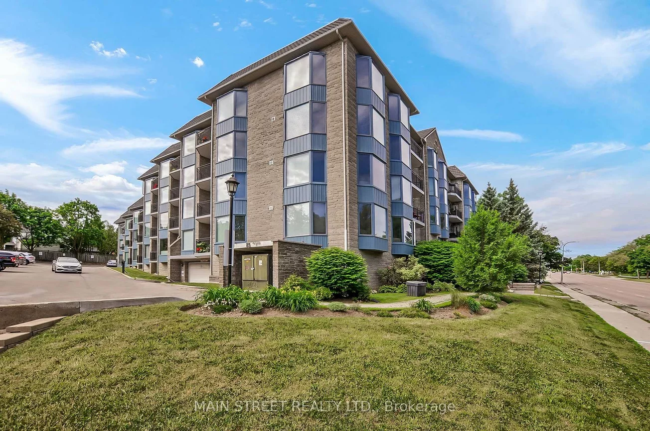 85, Wellington, Aurora Village, Aurora
