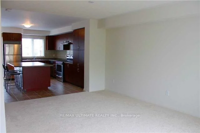 26, Walter Dove, Bayview Wellington, Aurora