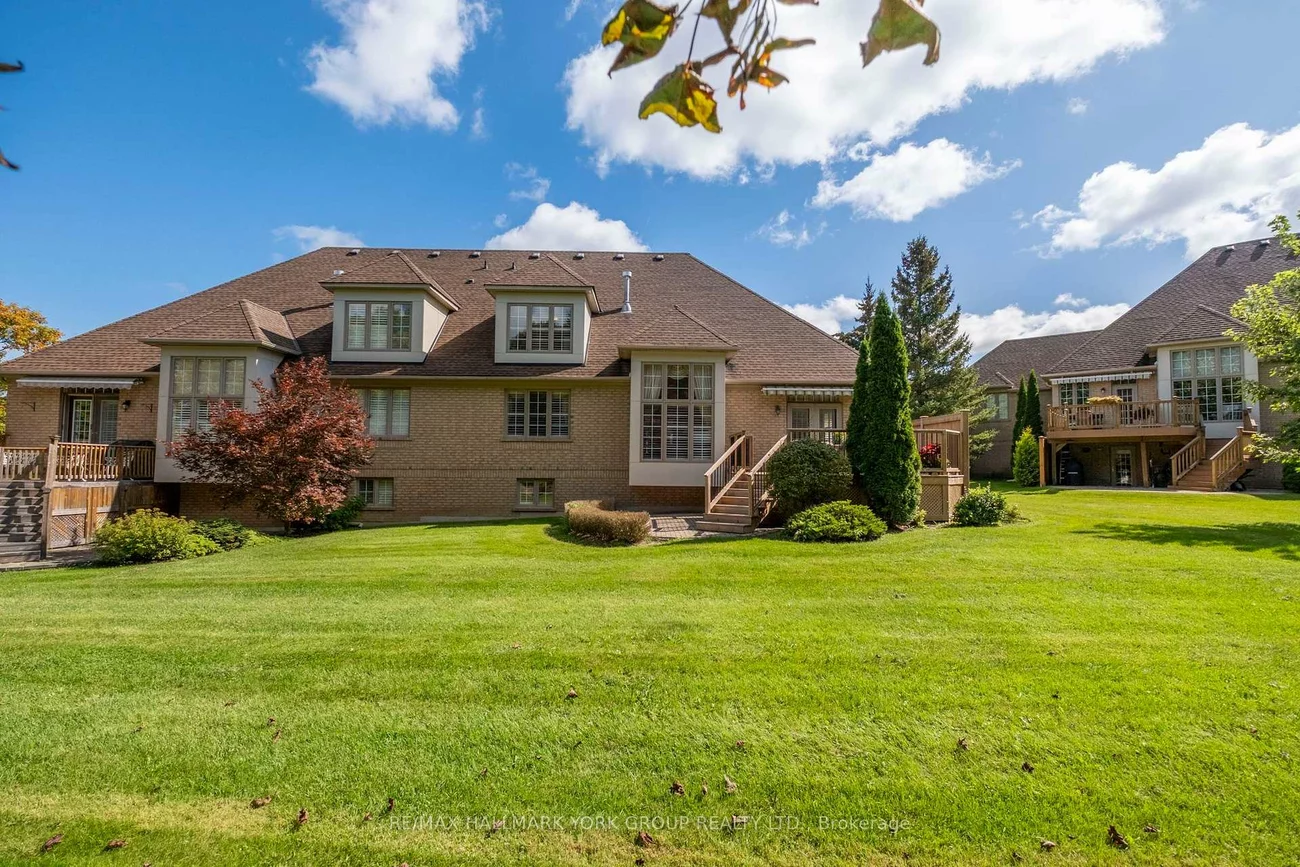 422, Falconwood, Aurora Estates, Aurora
