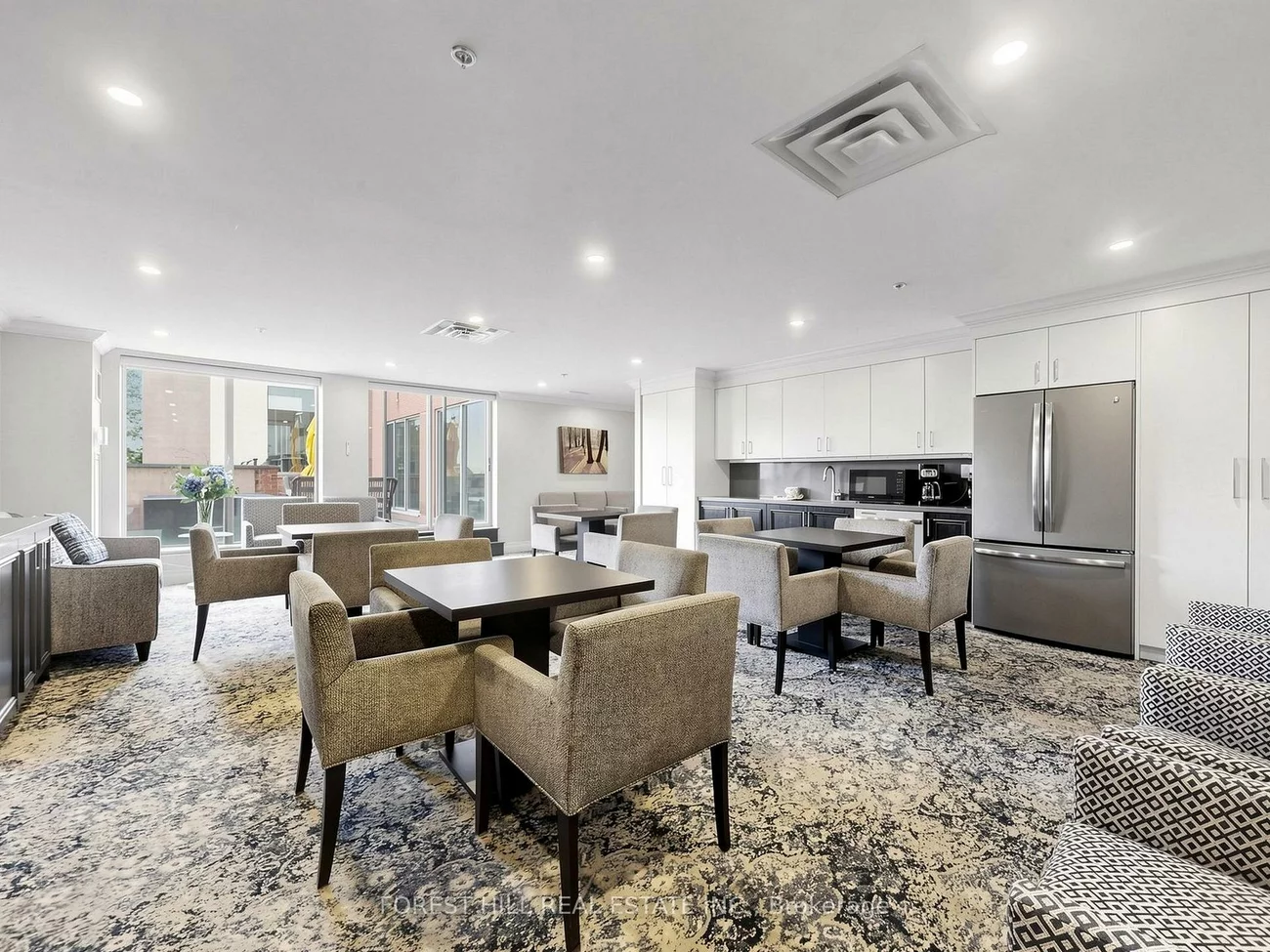 14924, Yonge, Aurora Highlands, Aurora