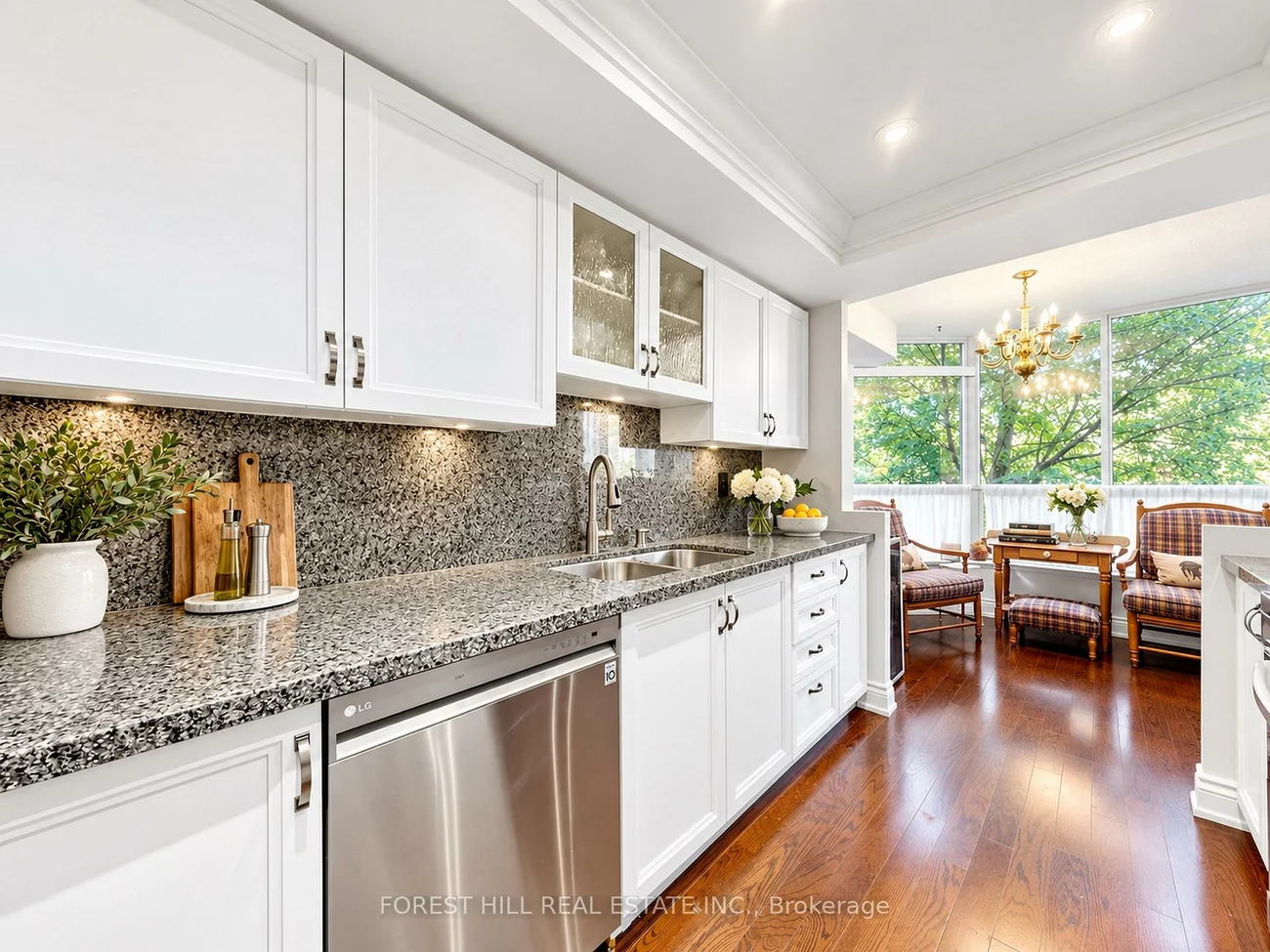 14924, Yonge, Aurora Highlands, Aurora