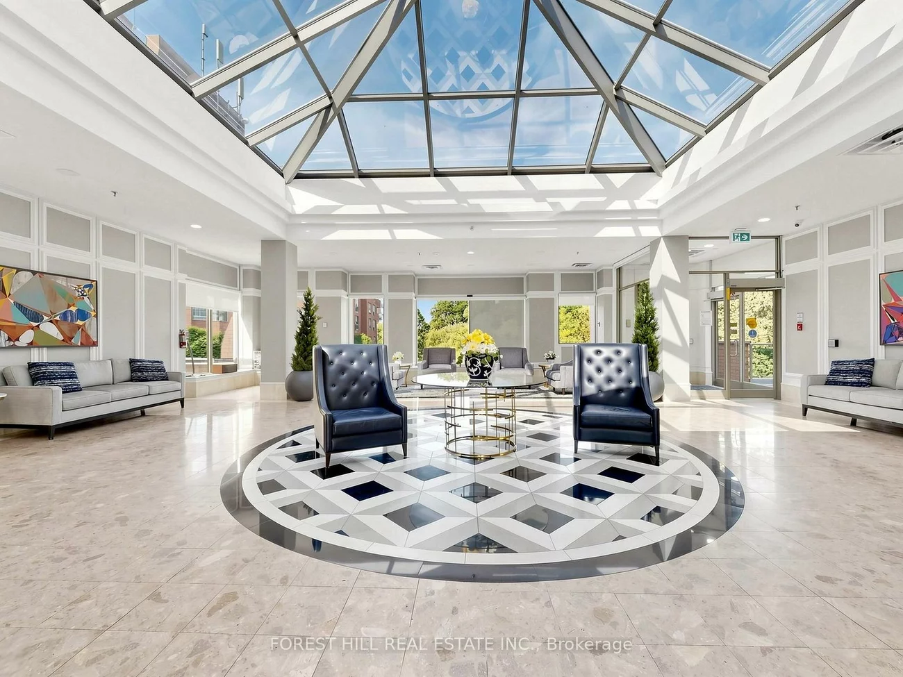 14924, Yonge, Aurora Highlands, Aurora