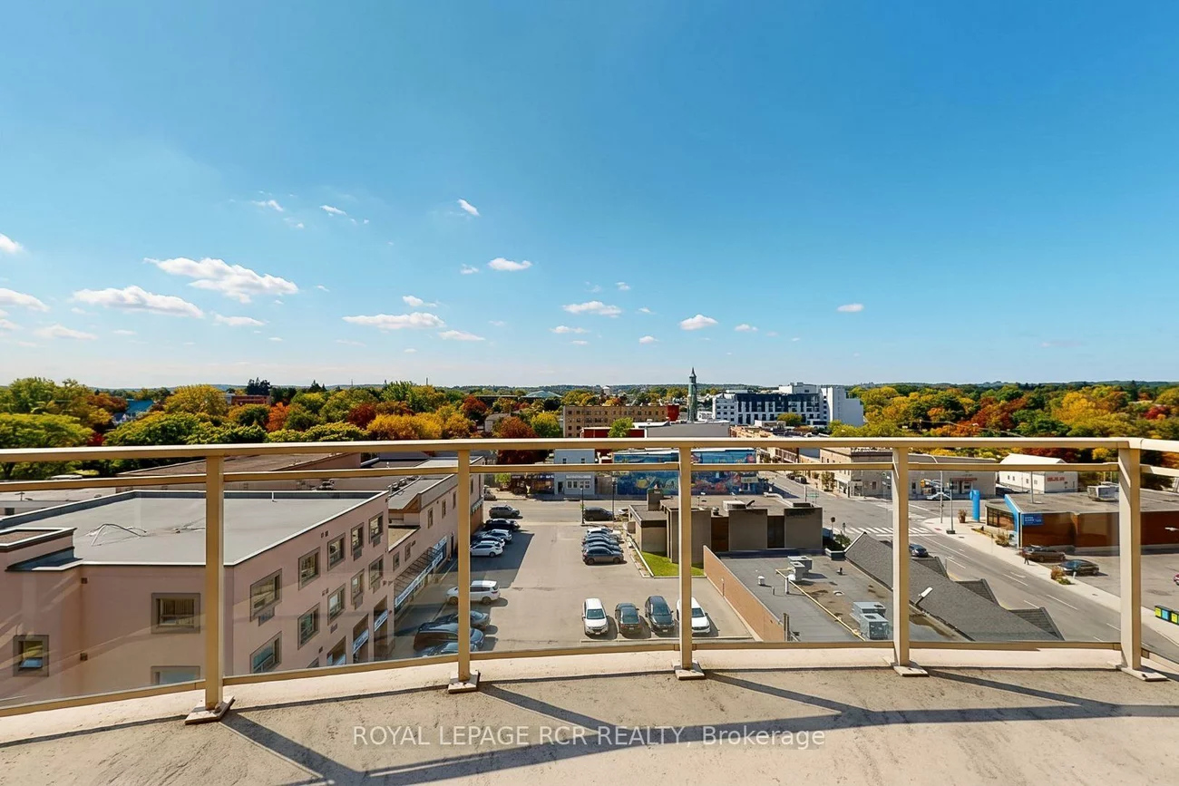 15277, Yonge, Aurora Village, Aurora