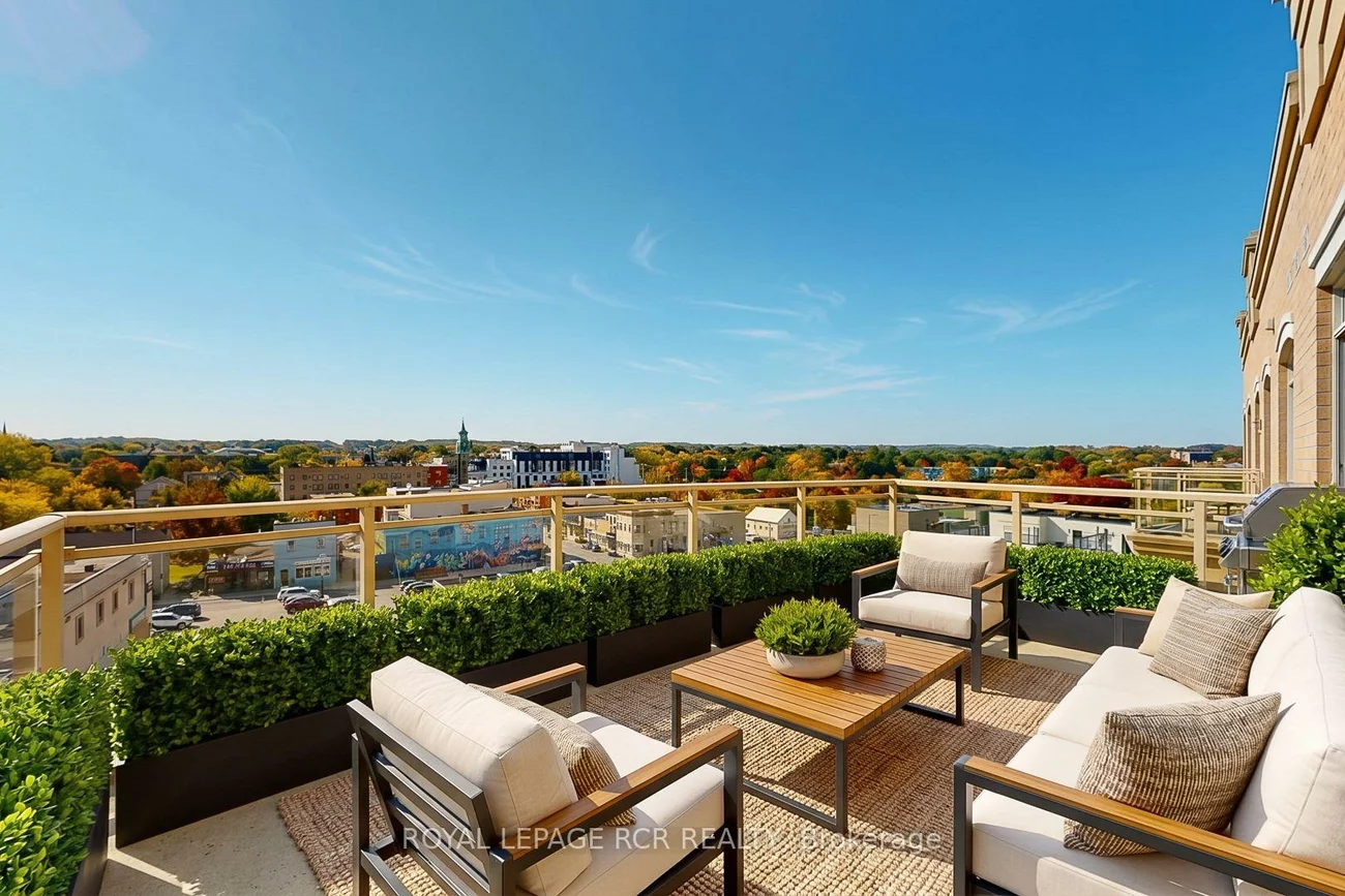 15277, Yonge, Aurora Village, Aurora