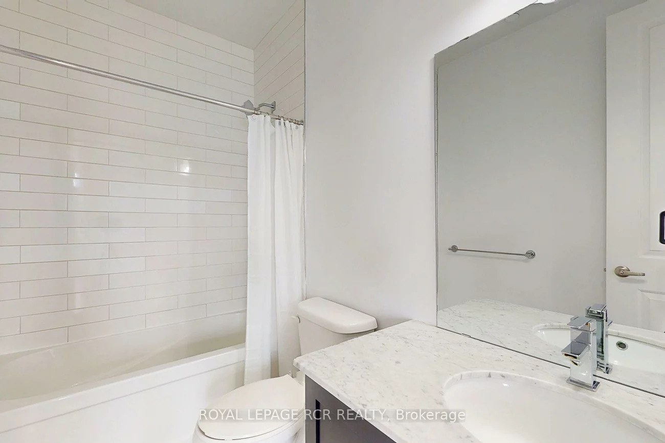 15277, Yonge, Aurora Village, Aurora