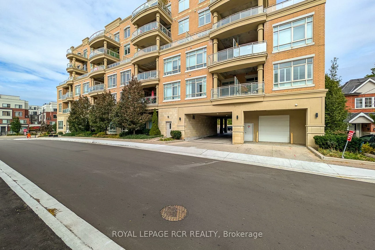 15277, Yonge, Aurora Village, Aurora