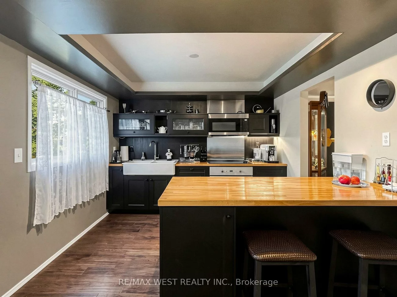 121, Poplar, Aurora Highlands, Aurora