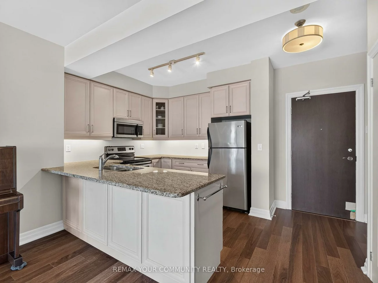 180, John West, Bayview Wellington, Aurora