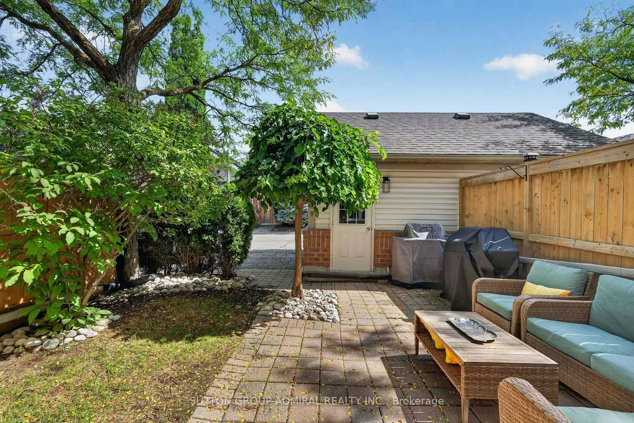 359, John West, Bayview Wellington, Aurora