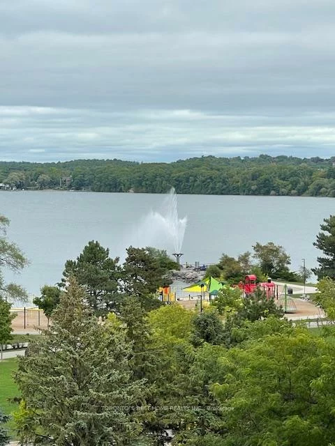 65, Ellen, City Centre, Barrie