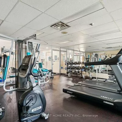 65, Ellen, City Centre, Barrie