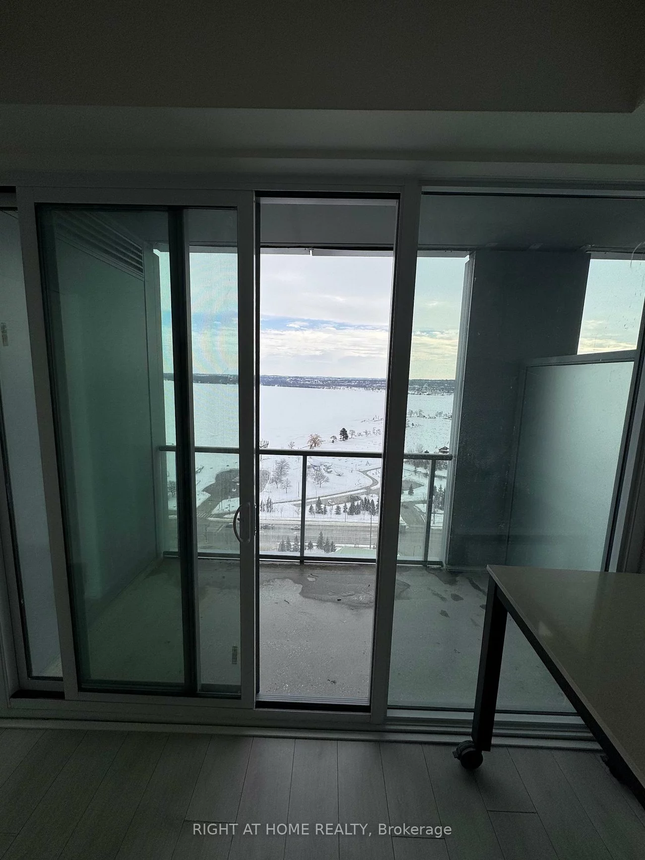 39, Mary, City Centre, Barrie