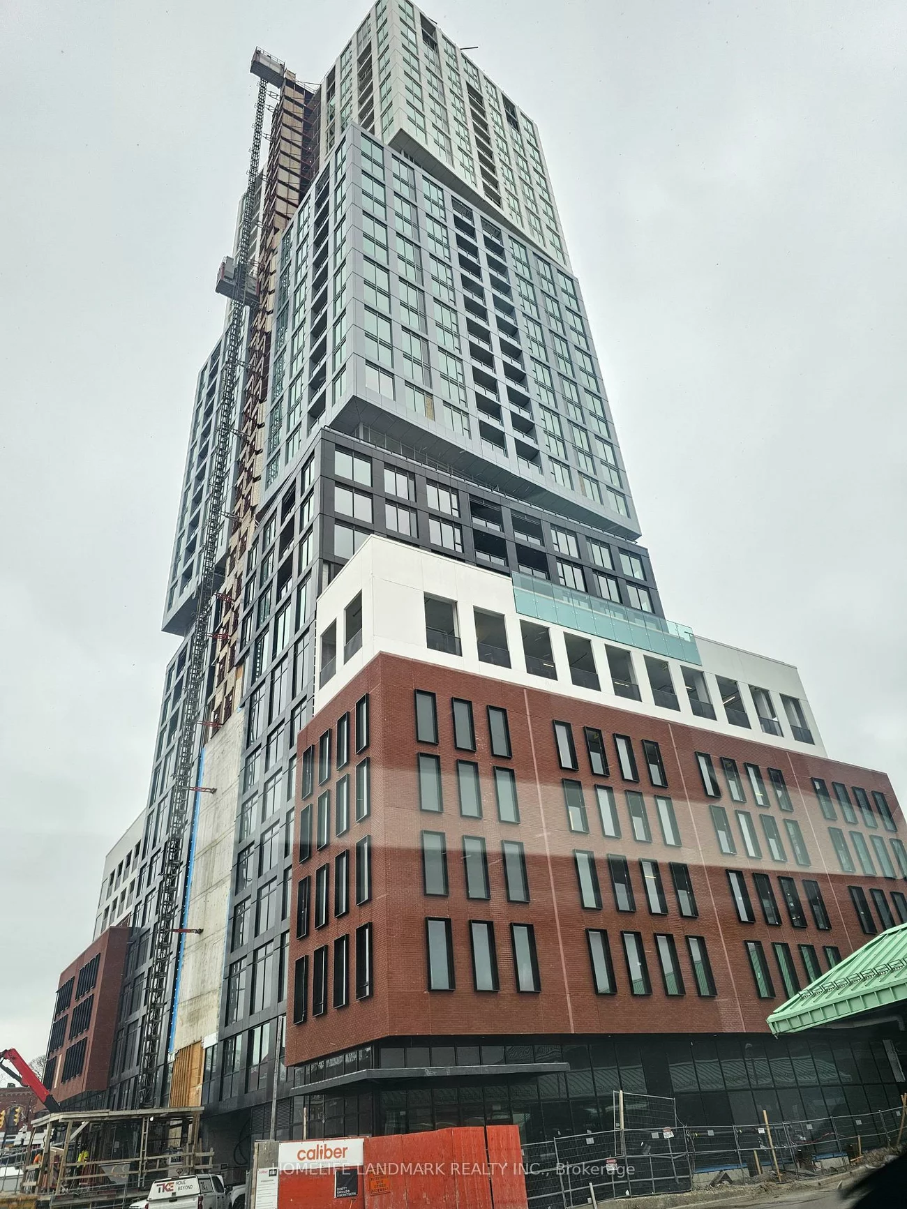 39, Mary, City Centre, Barrie