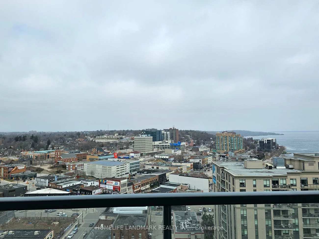 39, Mary, City Centre, Barrie