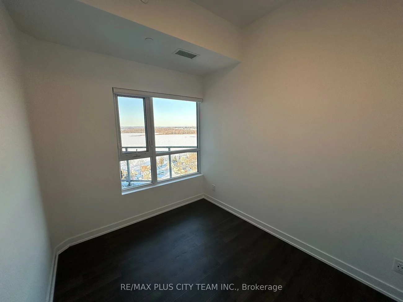 56, Lakeside, Little Lake, Barrie