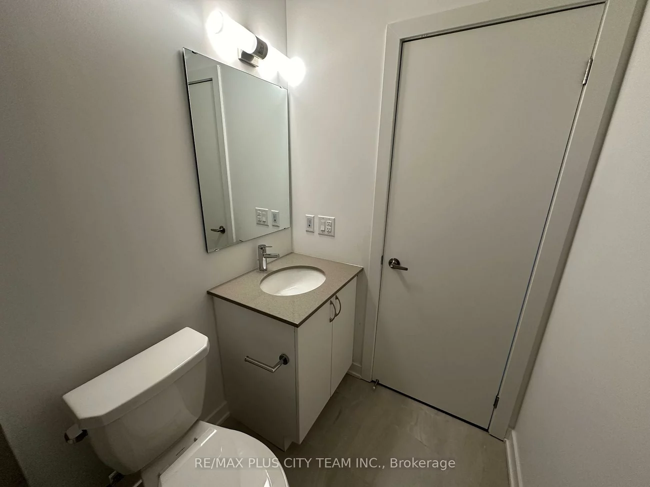 56, Lakeside, Little Lake, Barrie
