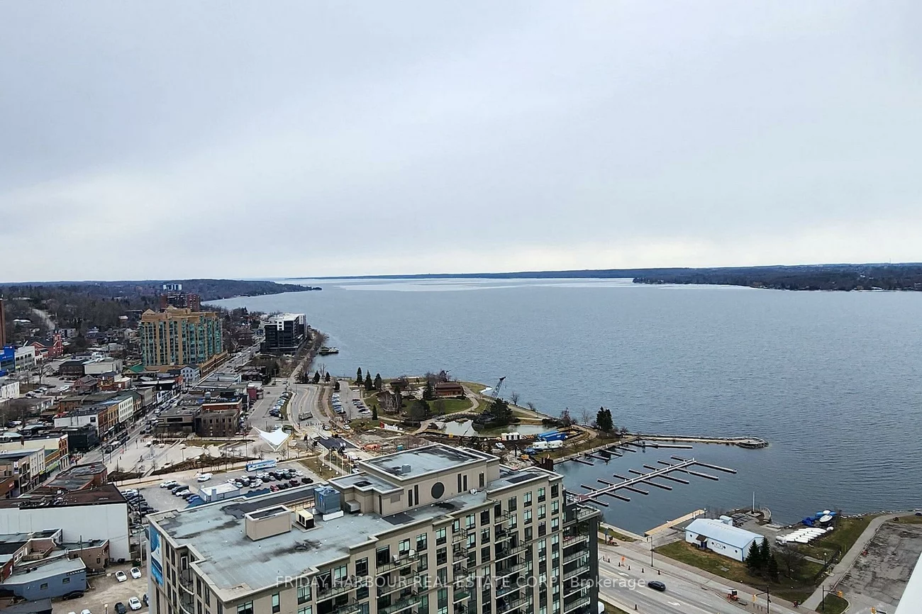 39, Mary, City Centre, Barrie