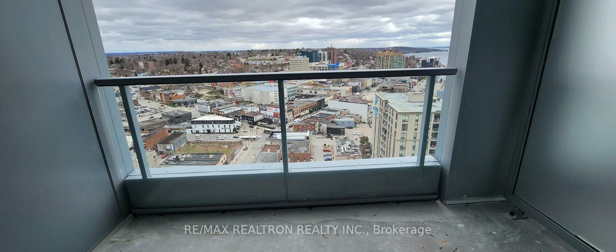 39, Mary, City Centre, Barrie