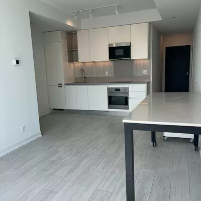 39, Mary, City Centre, Barrie