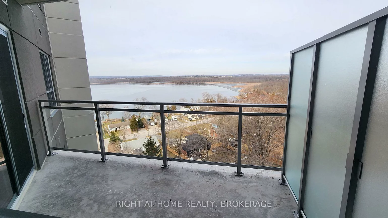 56, Lakeside, Little Lake, Barrie