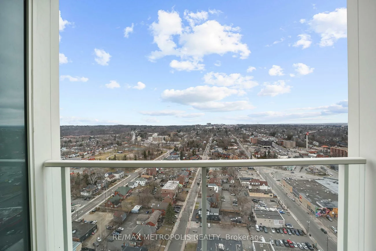 39, Mary, City Centre, Barrie