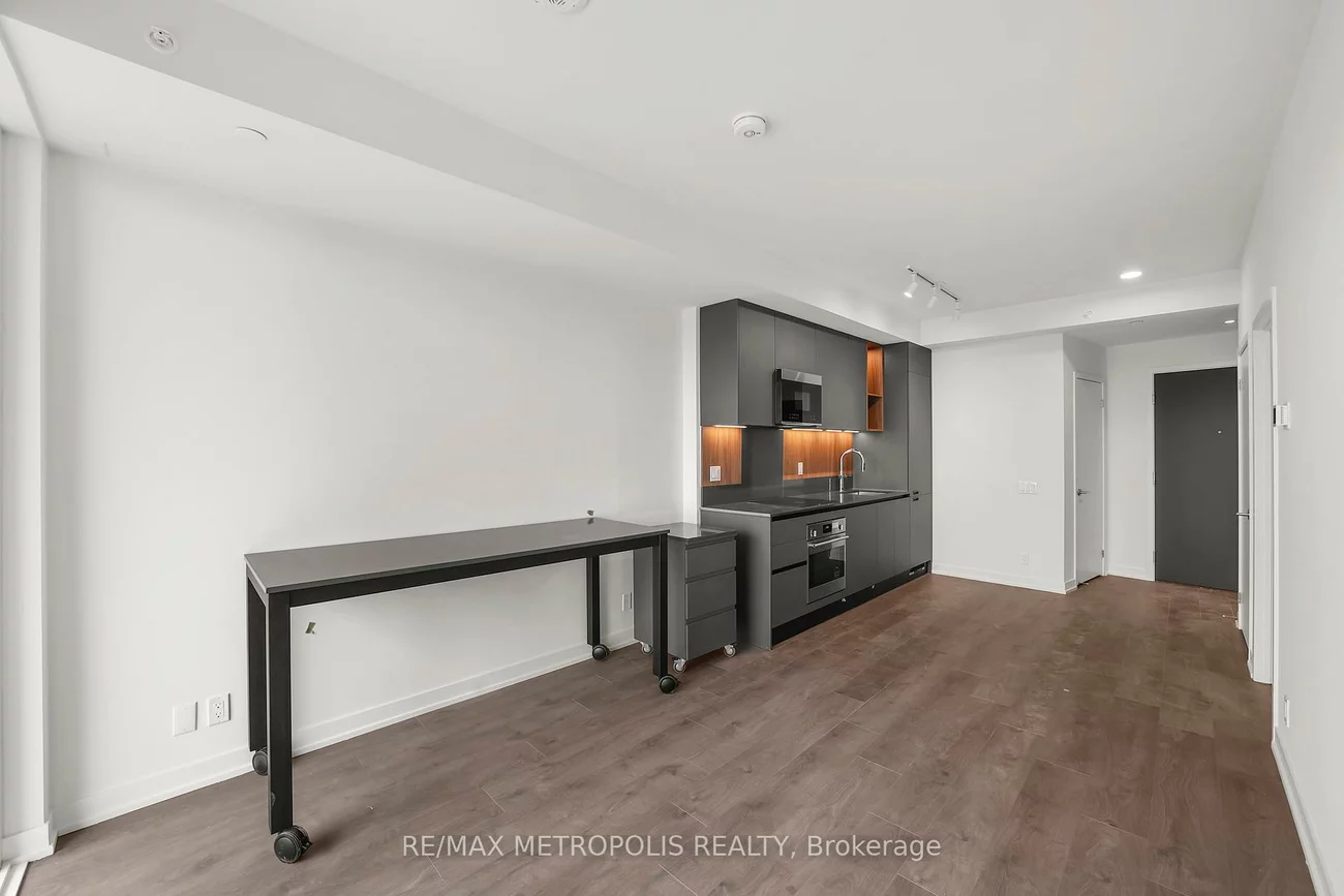 39, Mary, City Centre, Barrie