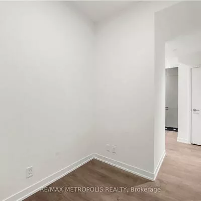 39, Mary, City Centre, Barrie