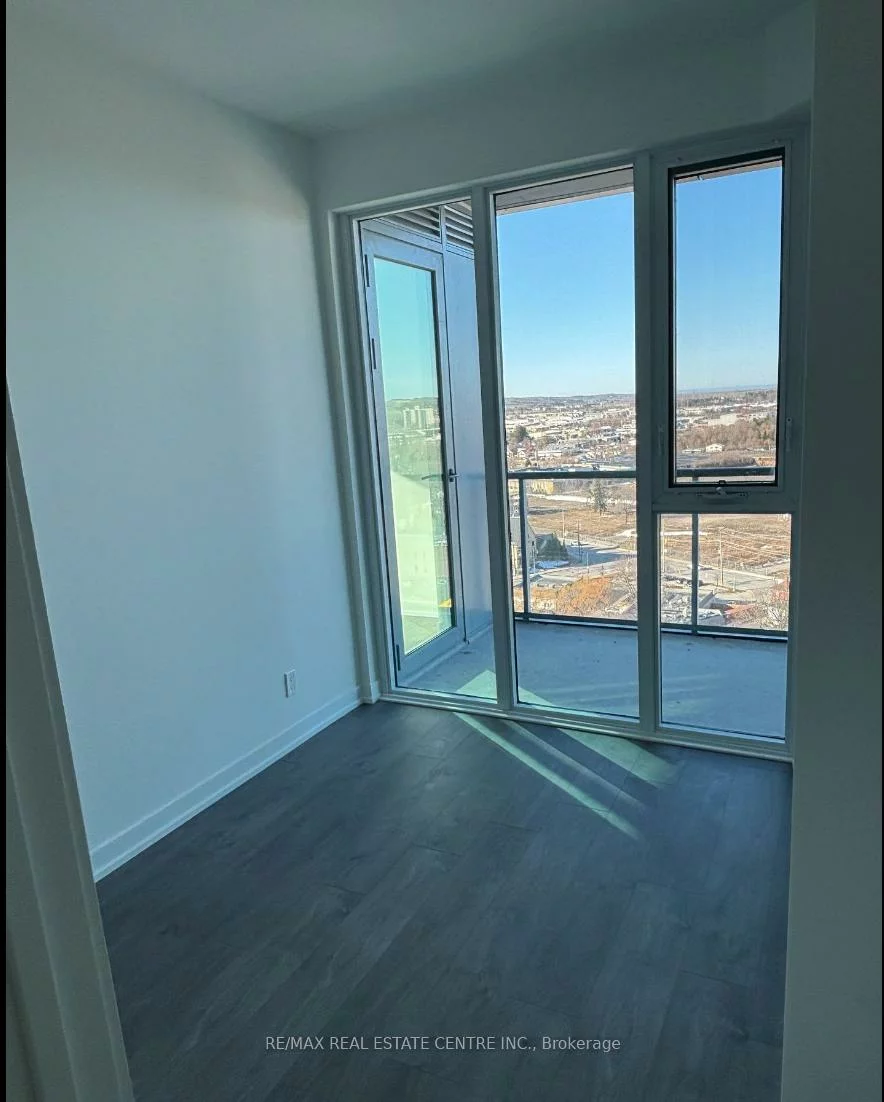 39, Mary St, City Centre, Barrie