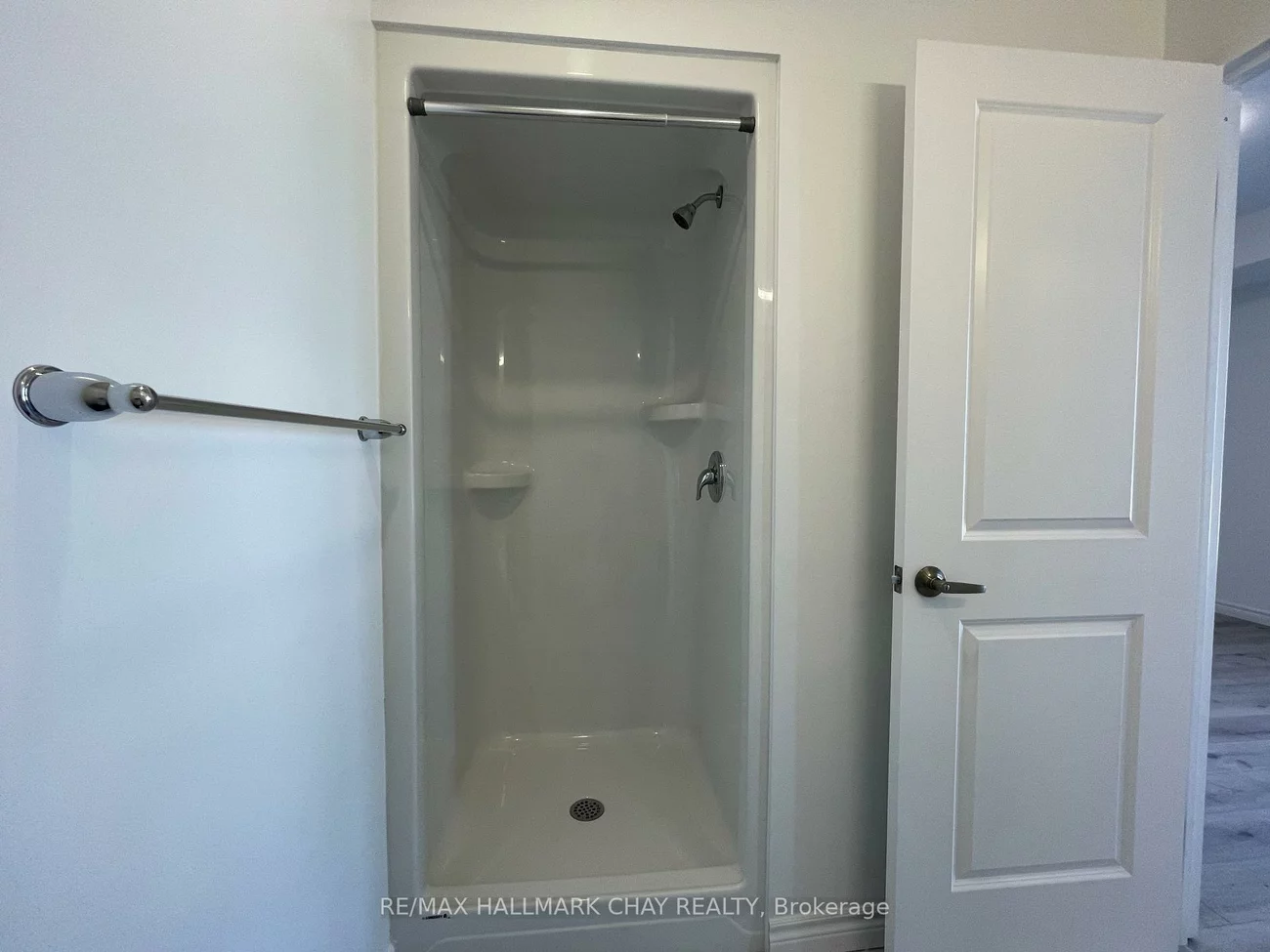 30, Hanmer, West Bayfield, Barrie