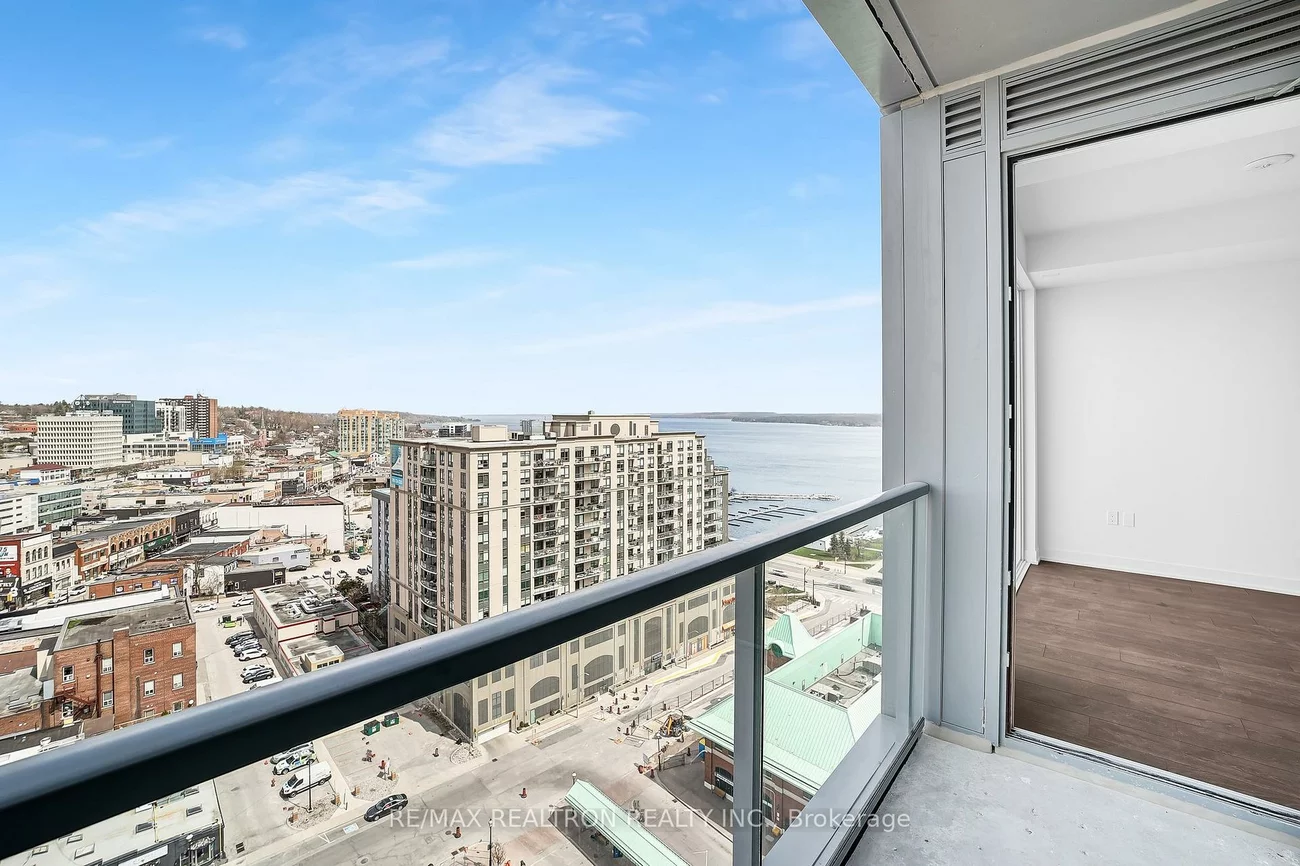 39, Mary, City Centre, Barrie