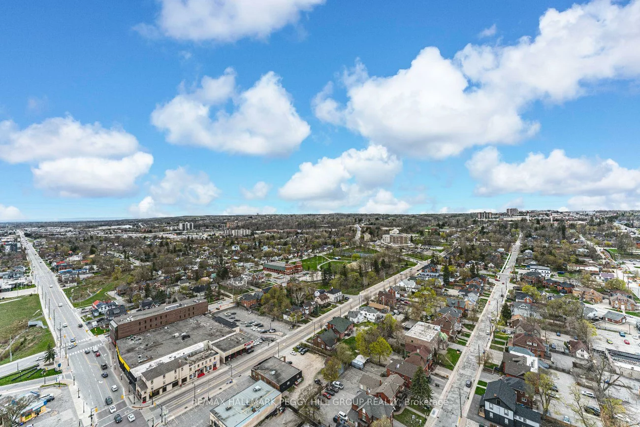 39, Mary, City Centre, Barrie