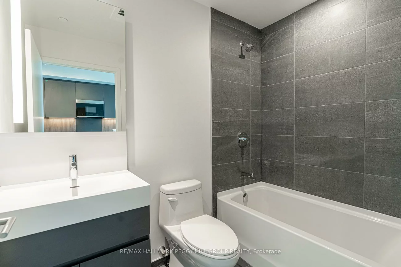 39, Mary, City Centre, Barrie