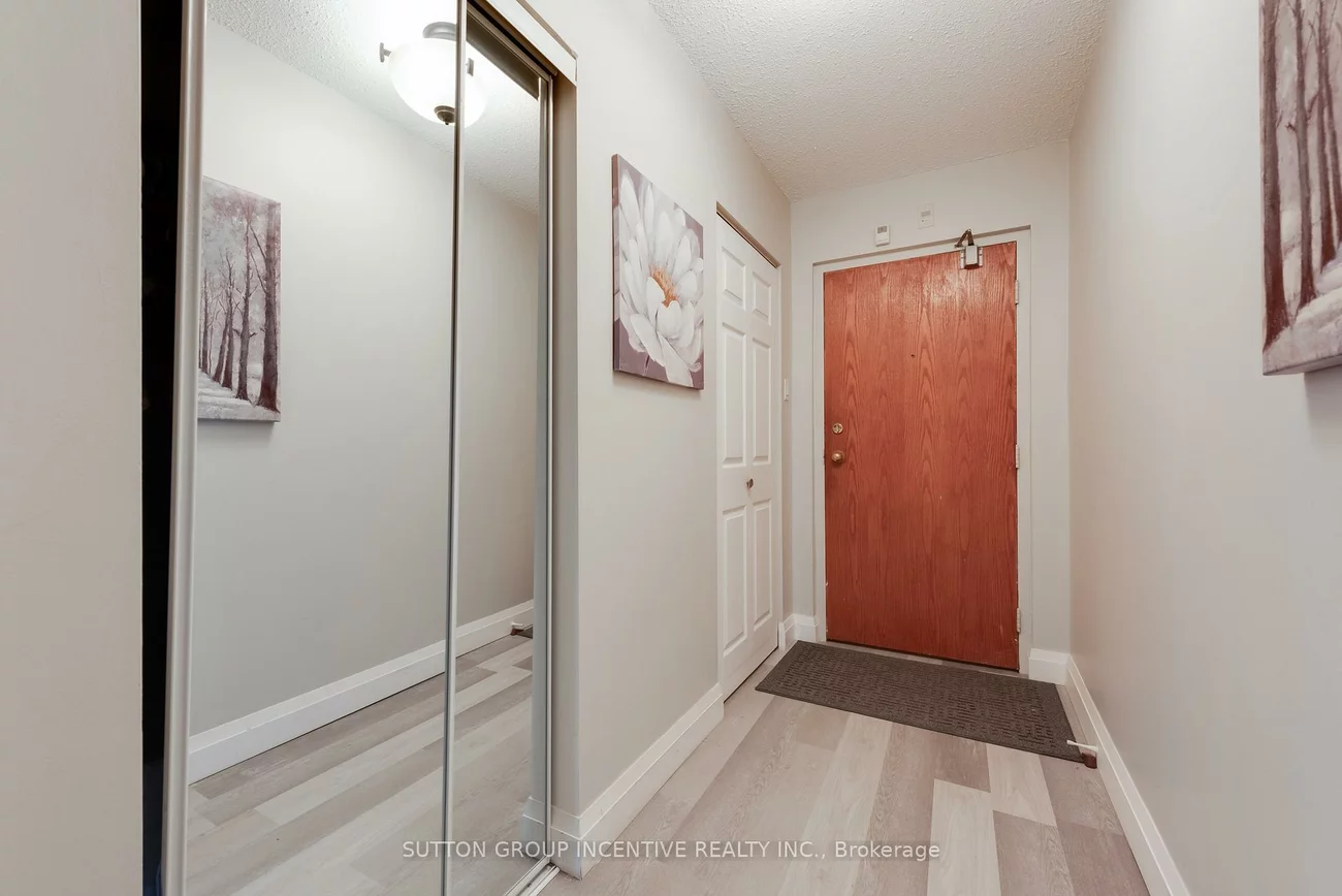 181, Collier, North Shore, Barrie