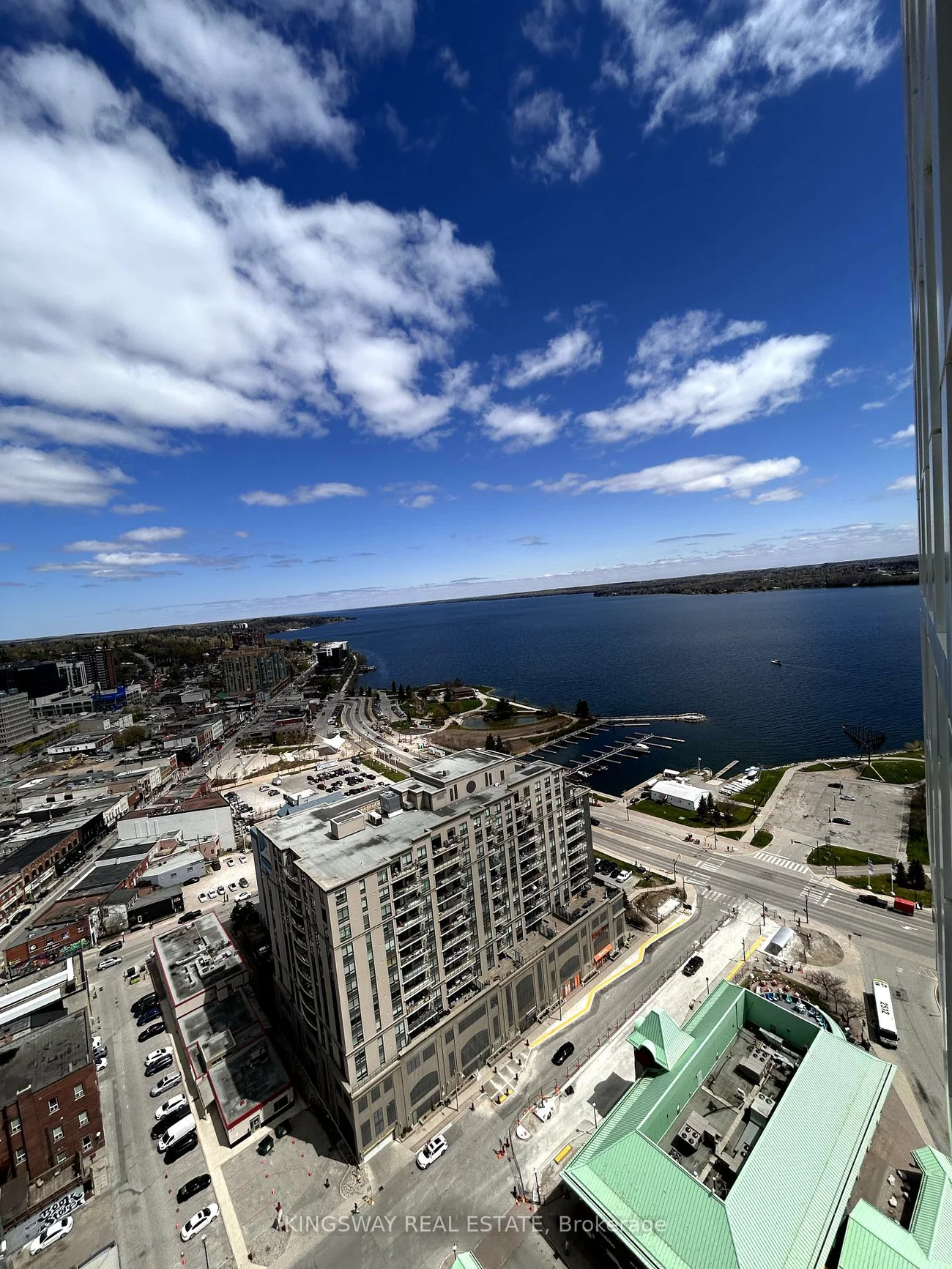 39, mary, City Centre, Barrie