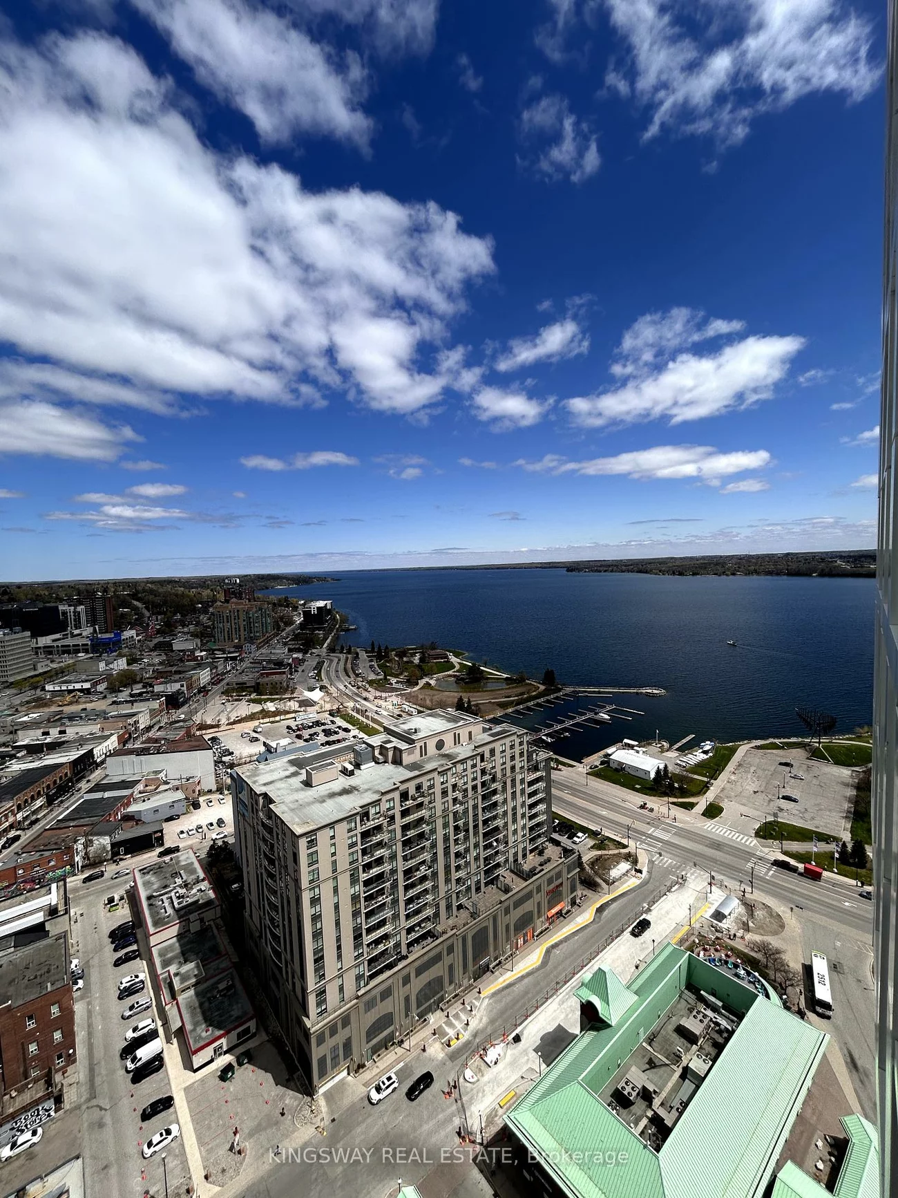 39, mary, City Centre, Barrie