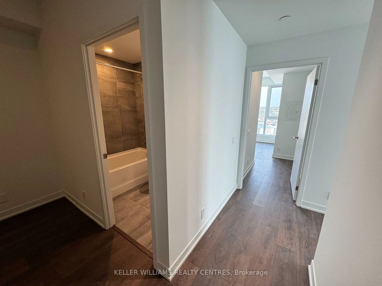 39, Mary, City Centre, Barrie