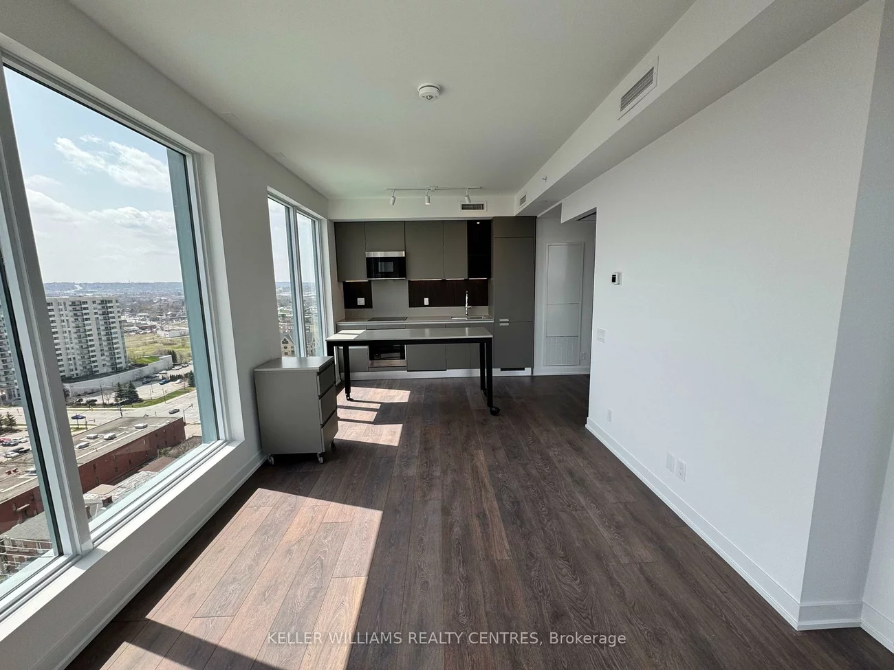 39, Mary, City Centre, Barrie