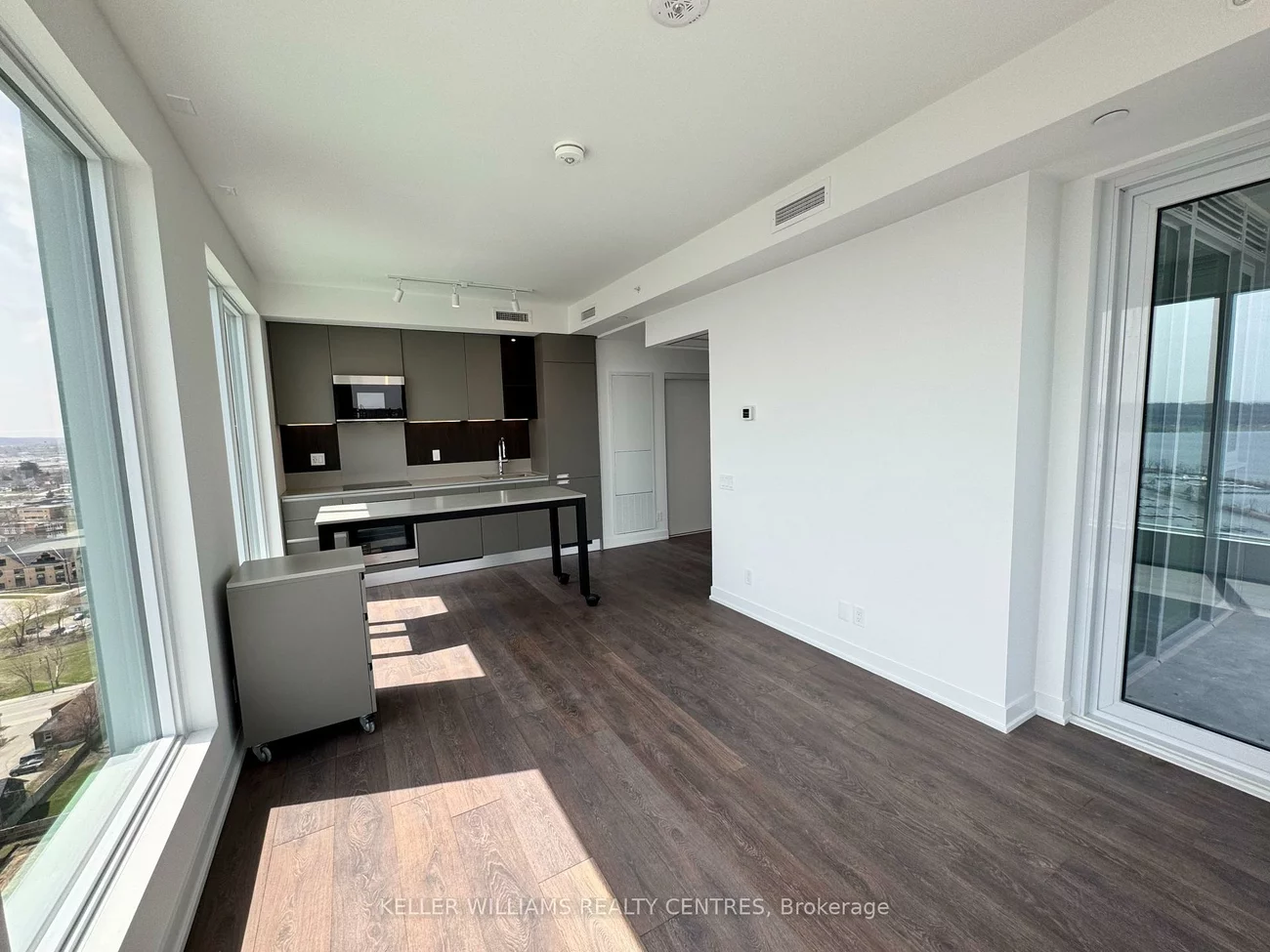 39, Mary, City Centre, Barrie