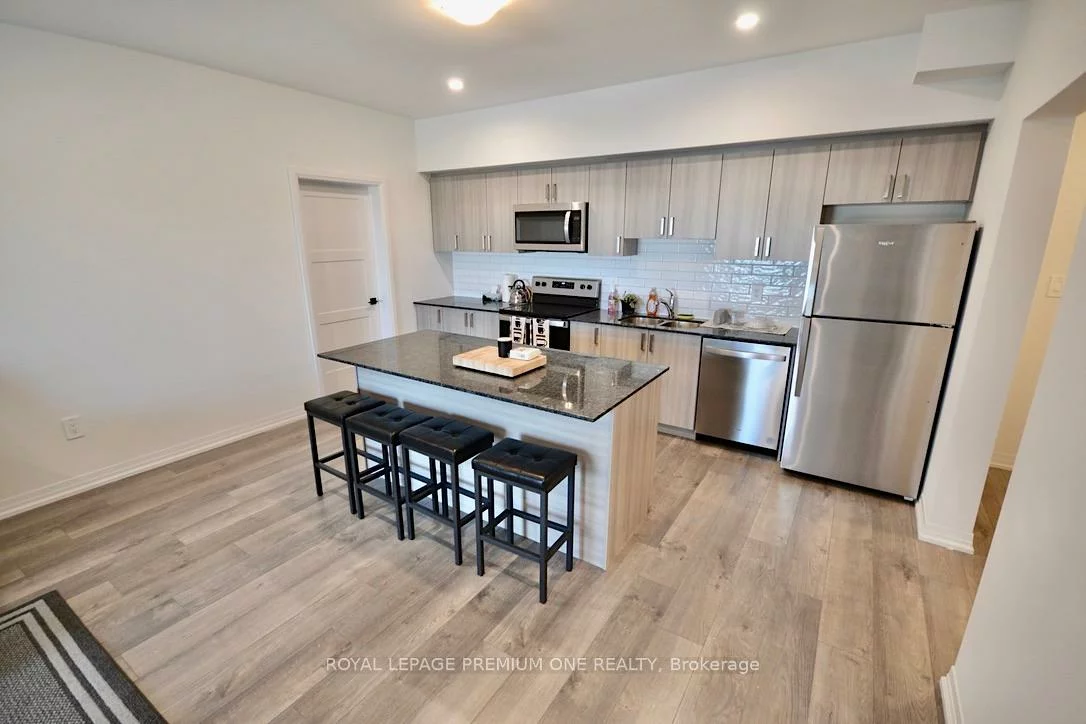 15, Kneeshaw, Rural Barrie Southeast, Barrie