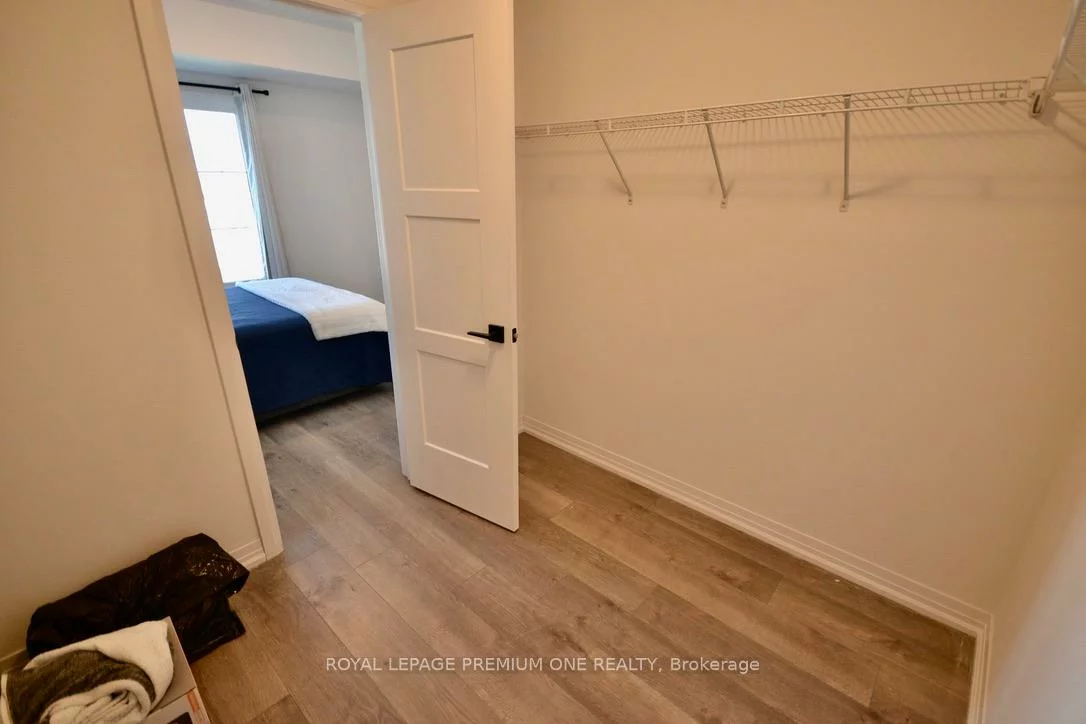 15, Kneeshaw, Rural Barrie Southeast, Barrie