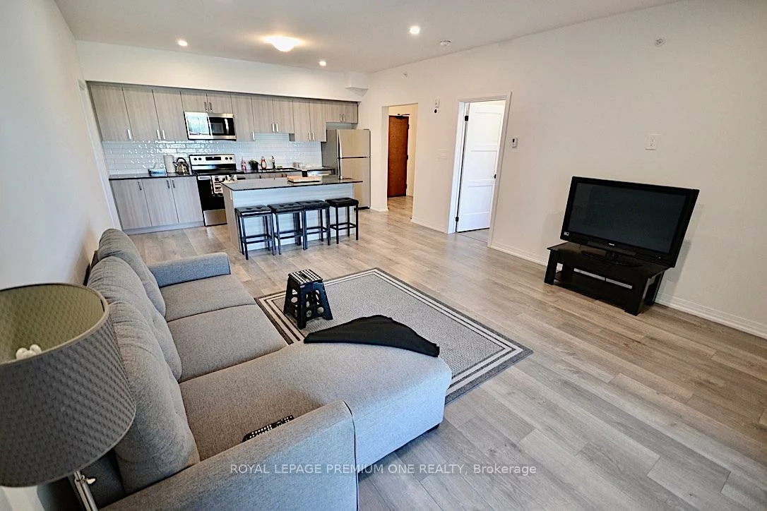 15, Kneeshaw, Rural Barrie Southeast, Barrie