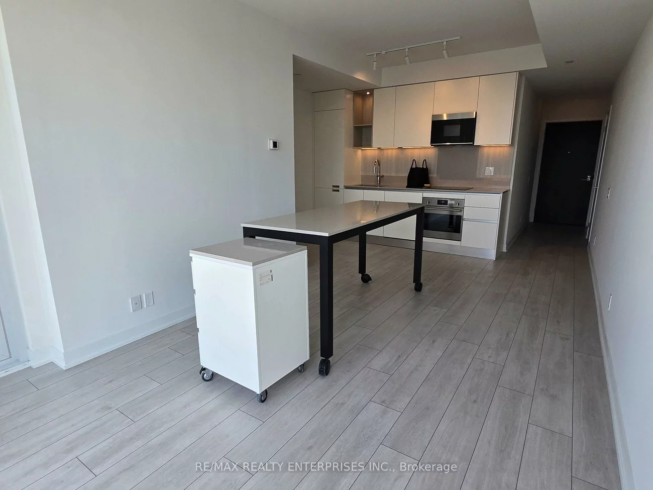 39, Mary, City Centre, Barrie