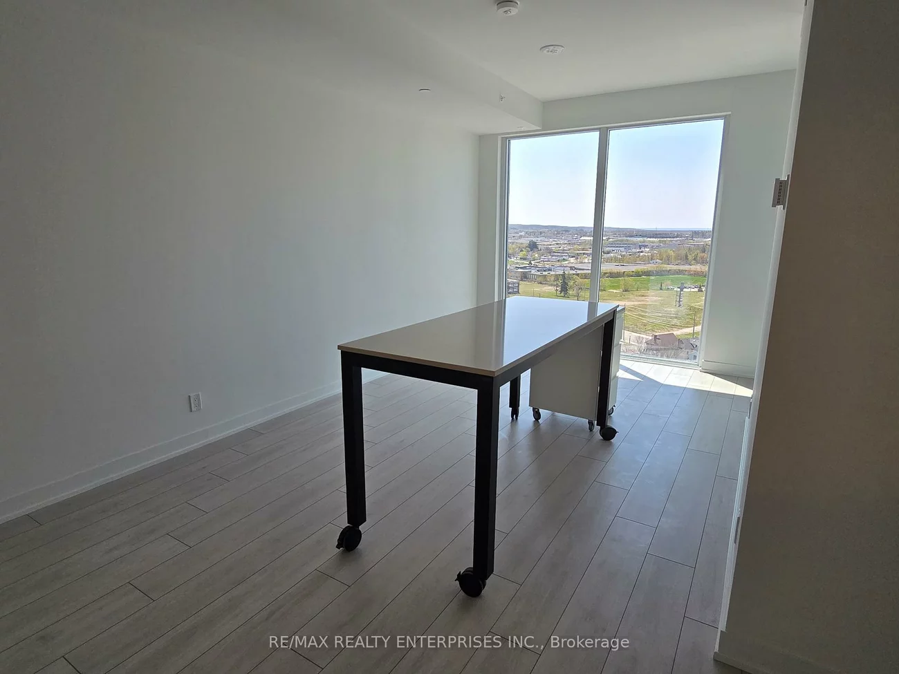 39, Mary, City Centre, Barrie